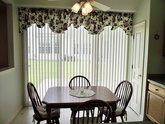 5th image of 11290 Heatherdale Ln
