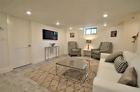 40 Grant St #1 — Photo 8