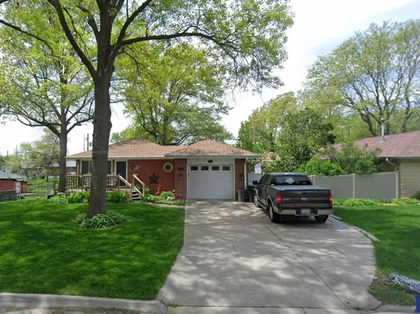 2231 N 58th St, Lincoln, NE 68505