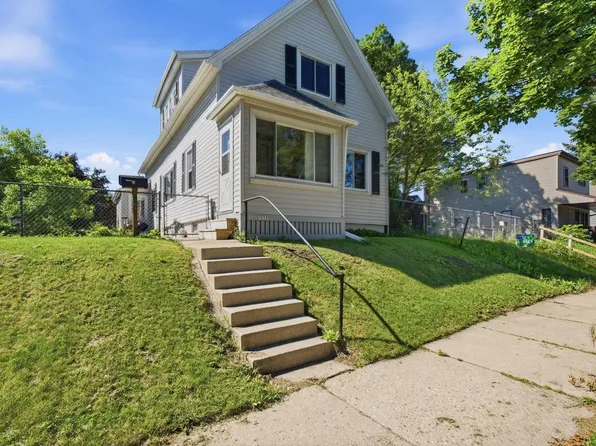 1035 E Potter AVENUE, Milwaukee, WI 53207