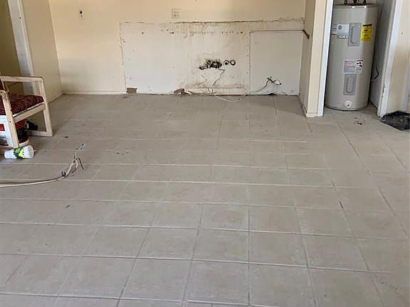 3rd image of 2409 Austin Ave