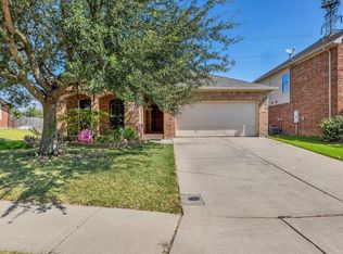 1124 Sunderland Ln, Fort Worth, TX 76134