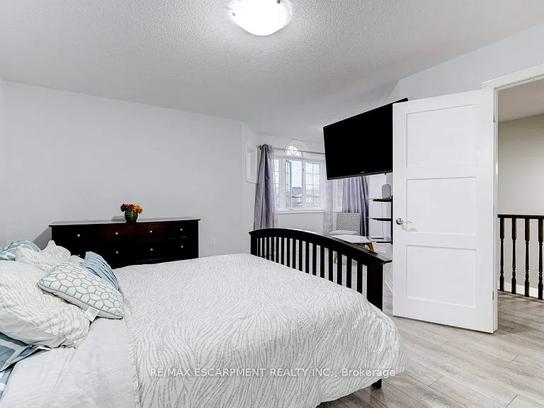 85 Showcase Dr #MAIN — Photo 35