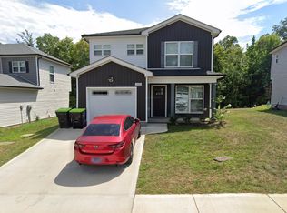 1200 Cottonwood Dr, Clarksville, TN 37040