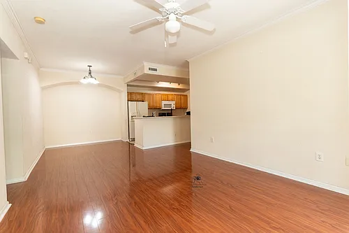 10075 Gate Pkwy N Photo 1