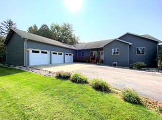 1110 42nd St, Brookings, SD 57006