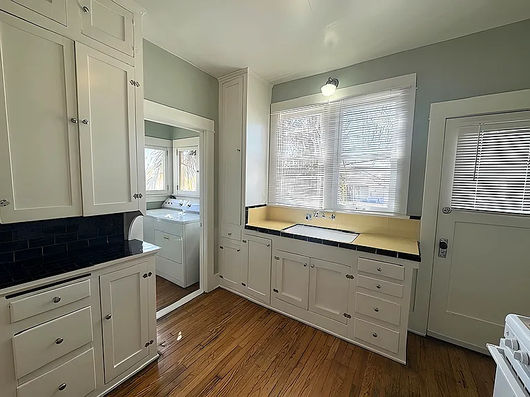 925 1/2 Marview Ave #925-1/2 — Photo 6