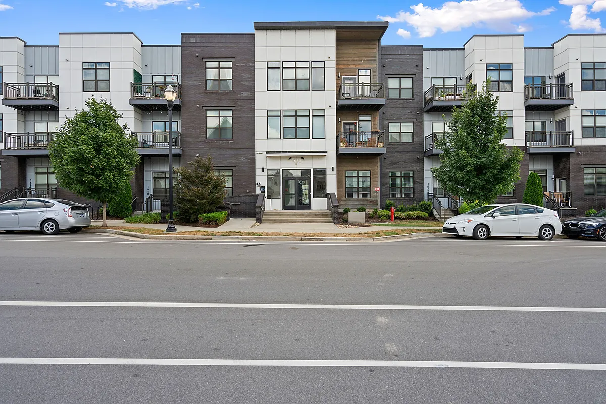 Building Photo - 1638 54th Ave N #123