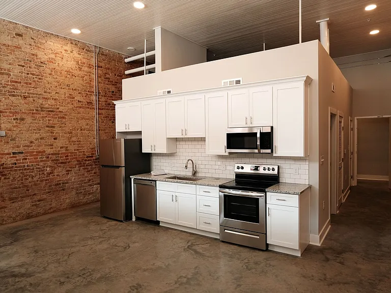 Union Lofts Apartments — Photo 11
