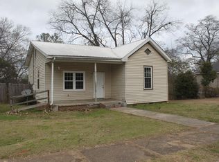 2 Wilson St, Manchester, GA 31816