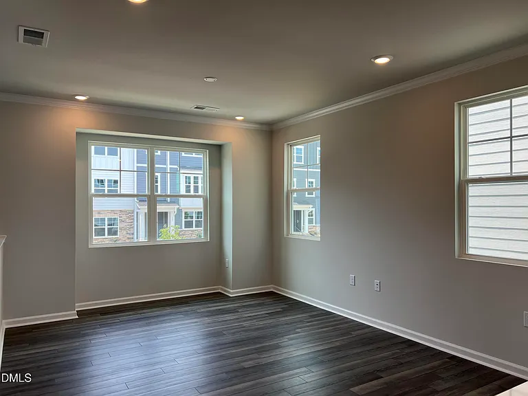 642 Gimari Dr — Photo 13