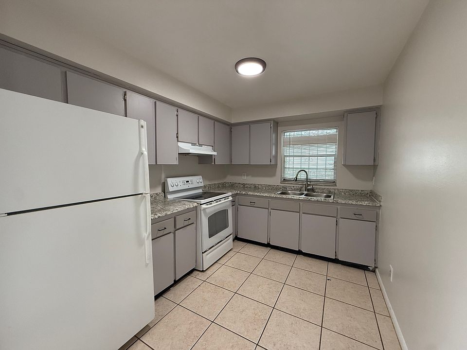 1st image of 2305 W Arch St APT B