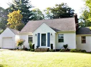 9 Thayer Ave, Collinsville, CT 06019
