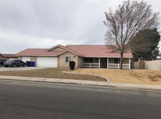 13860 Ivanpah Rd, Apple Valley, CA 92307