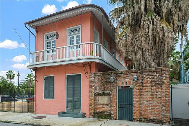 2 bed, 1.0 bath, 986 sqft, $2,800 — Photo 2