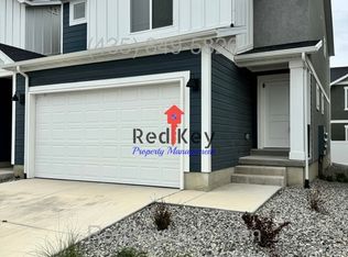 647 W Banner Dr, Grantsville, UT 84029