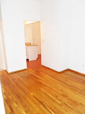 Rented by DSA Realty | media 37