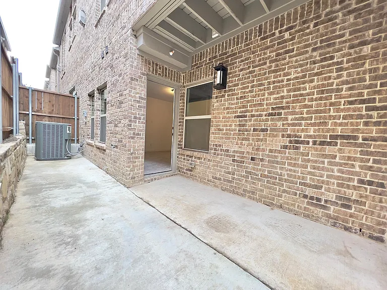 109 Canonbury Dr — Photo 42