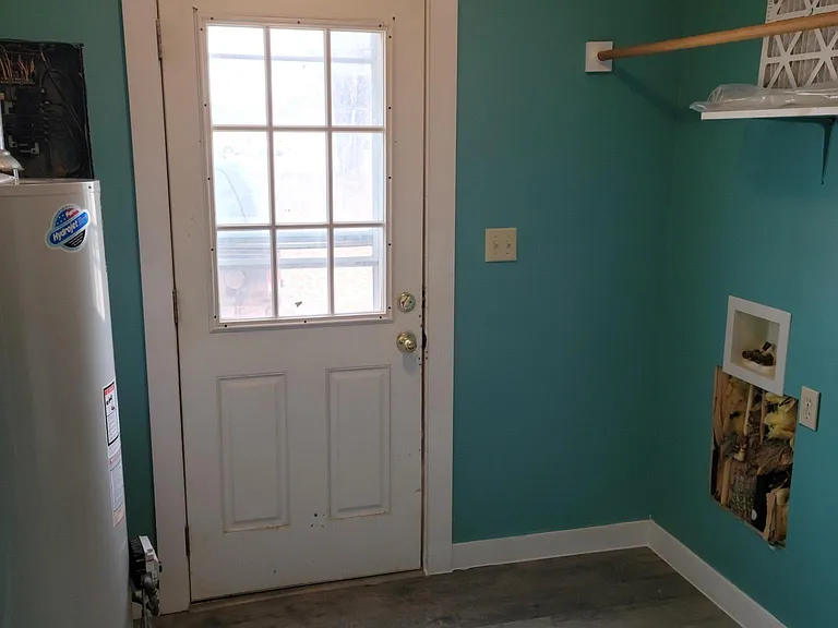 538 E C Ave — Photo 4