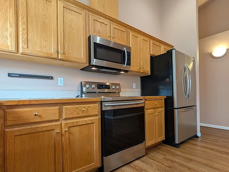 6566 Jules Pl — Photo 10