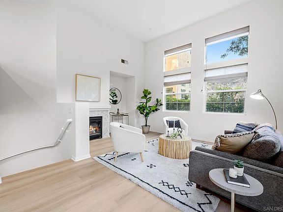 5th image of 2868 Villas Way