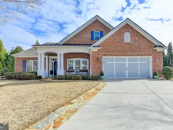 7004 Cherry Blossom Ln, Hoschton, GA 30548