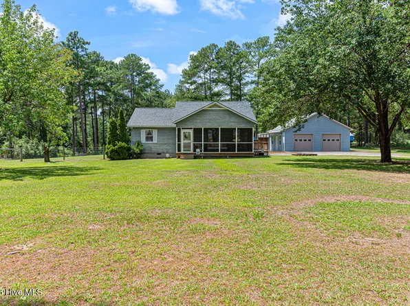 590 Hoffman Road, West End, NC 27376