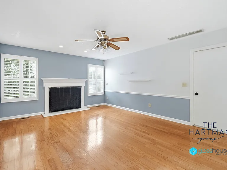 990 Mistic Ln — Photo 23
