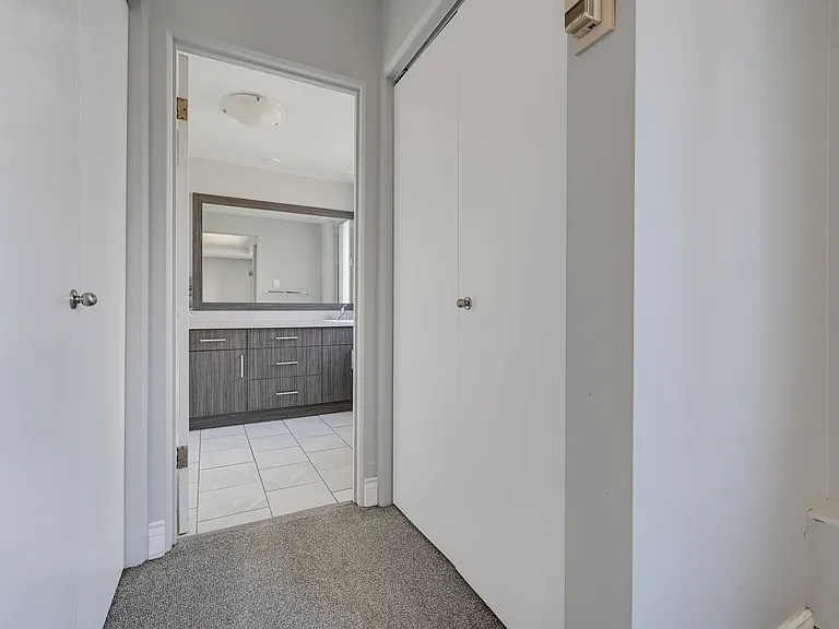 12207 Jasper Ave NW — Photo 7