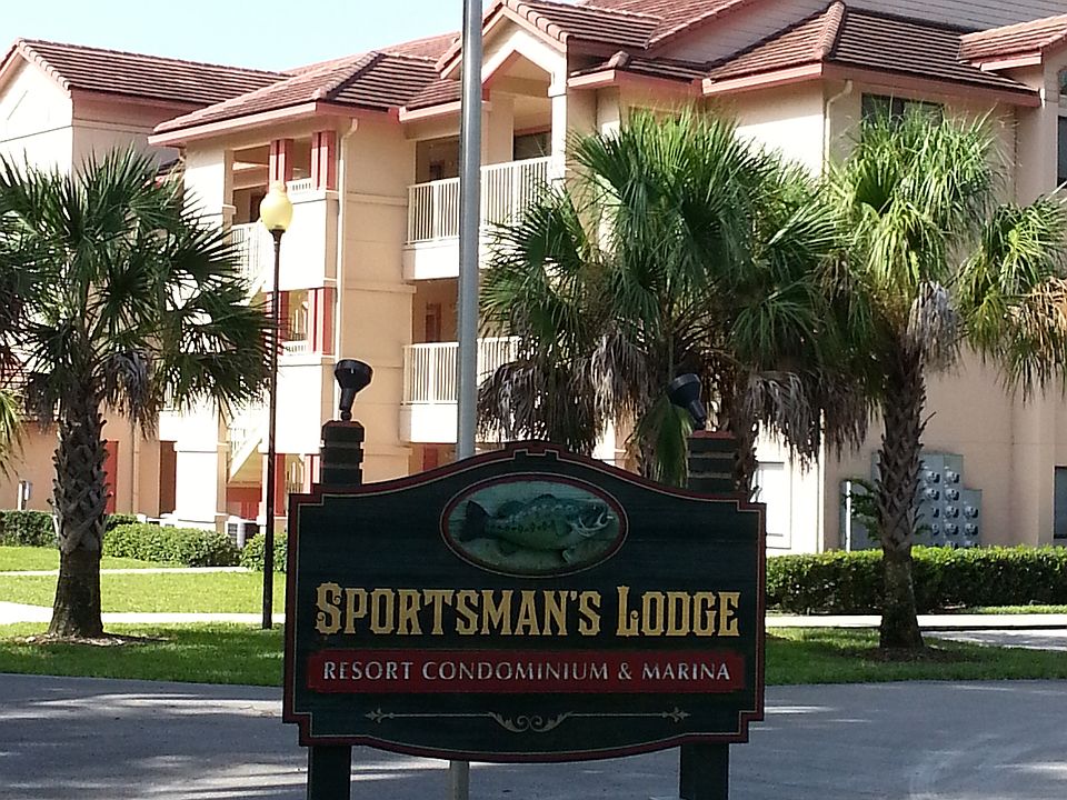 Sportsman Lodge