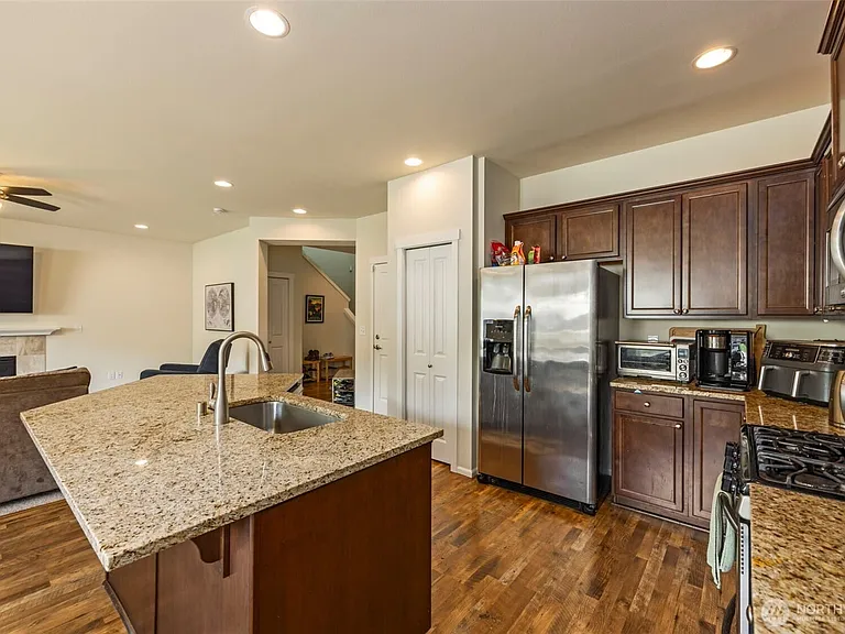 6605 Svea Ct NE — Photo 14
