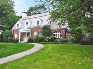 31 Crawford St, Bronxville, NY 10708
