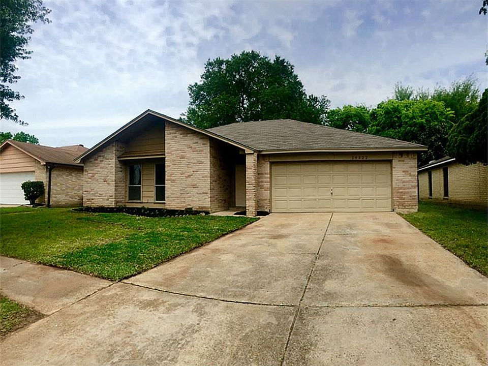 1st image of 19322 Cypress Harbor Dr