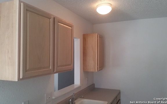 5th image of 5115 Sagamore Dr