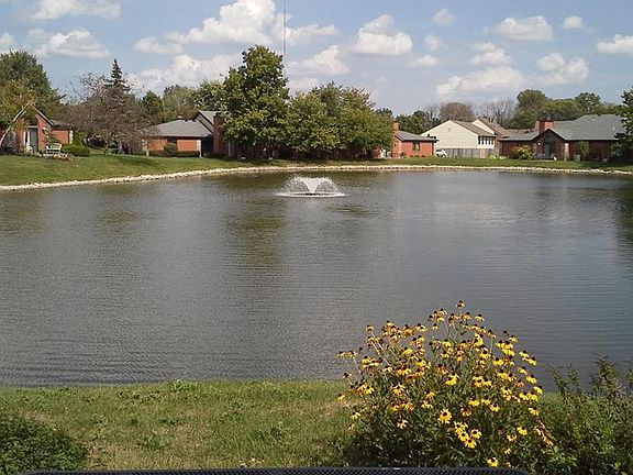 2nd image of 9349 Golden Oaks E