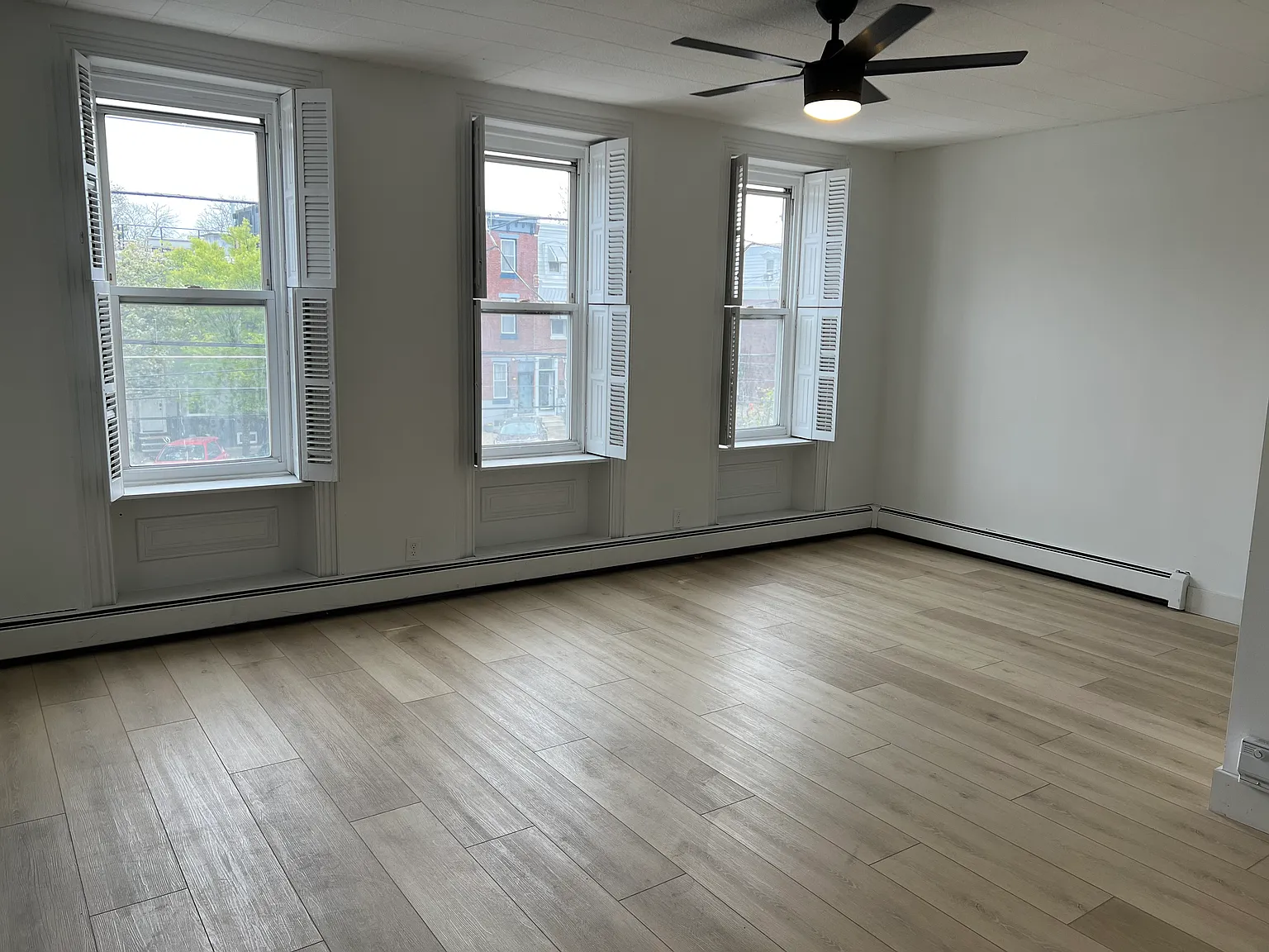 Studio, 1200 sqft, $1,800 — Photo 4