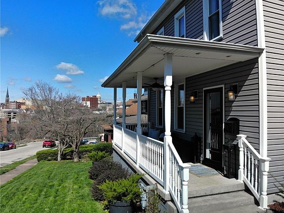 3rd image of 417 Locust St