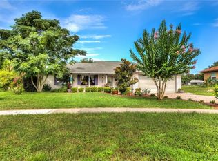 36415 Par Ct, Grand Island, FL 32735
