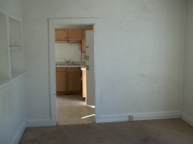 1st image of 852 E Abriendo Ave