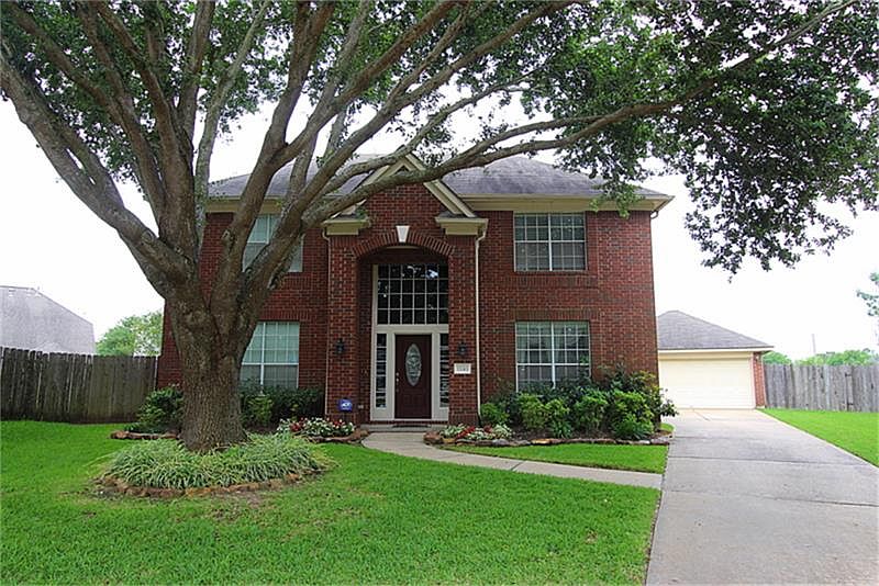 1st image of 15743 Wellshire Village Ct