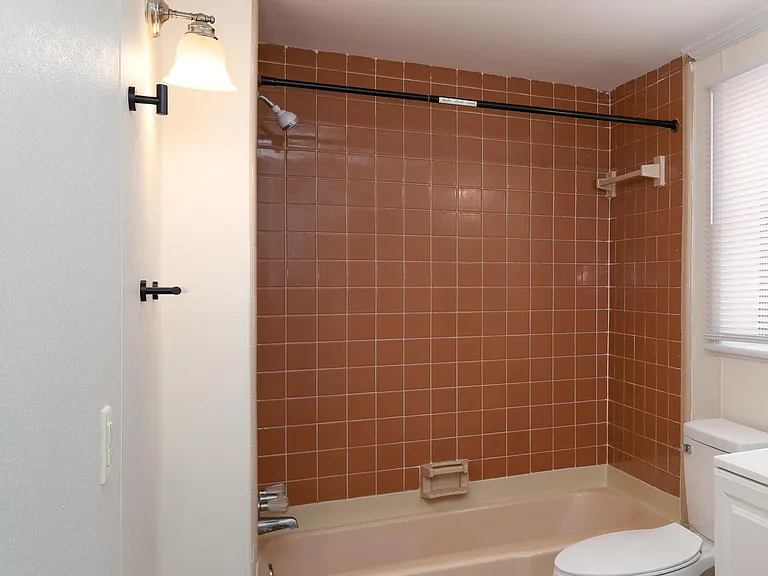 1190 Blue Creek Rd #B — Photo 19