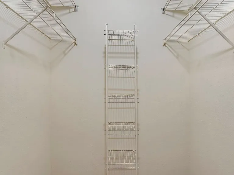 Walk-in closet