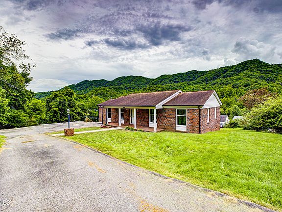 4th image of 109 Benton Dr