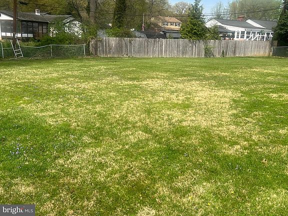 4th image of 155 Casimir Dr