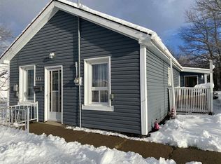 123 Lake Rd, Glace Bay, NS B1A2G8