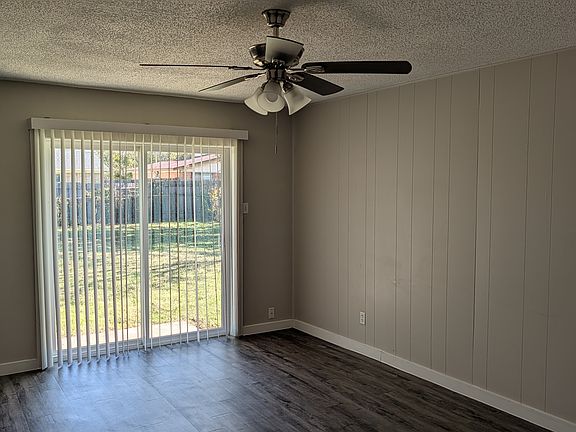 3rd image of 5649 Conroy St