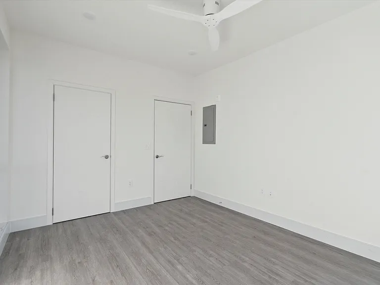 1221 E Fletcher St #212A — Photo 6