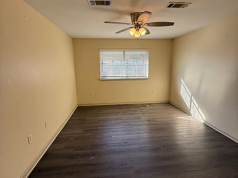 8181-8183 Jefferson Park Dr — Photo 8