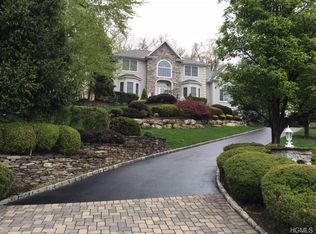 6 Pymm Ct, Stony Pt, NY 10980