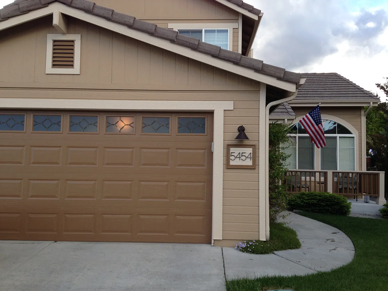 5454 Tappan Dr photo 1